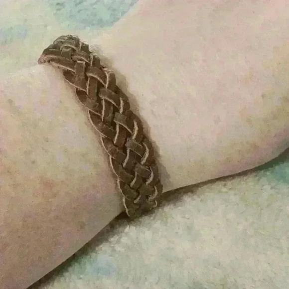 Handmade  Leather Unisex  Bracelet - Picture 4 of 4